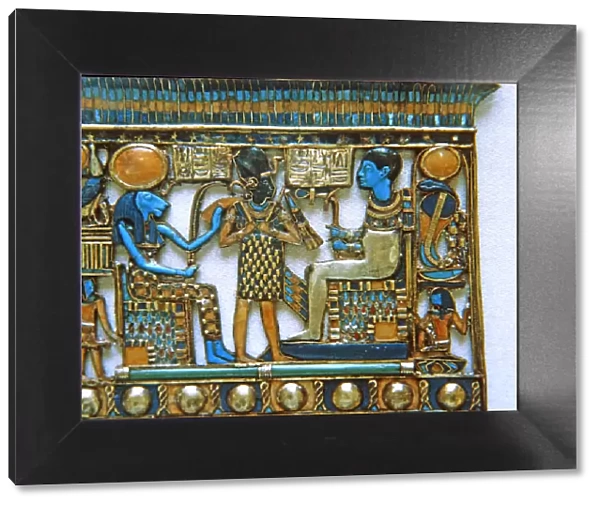 Treasure of Tutankhamen, jewel in the funerary trousseau in which the Pharaoh appears