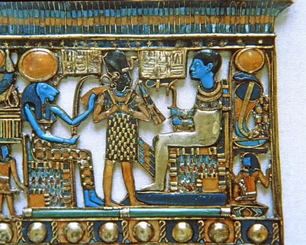 Treasure of Tutankhamen, jewel in the funerary trousseau in which the Pharaoh appears
