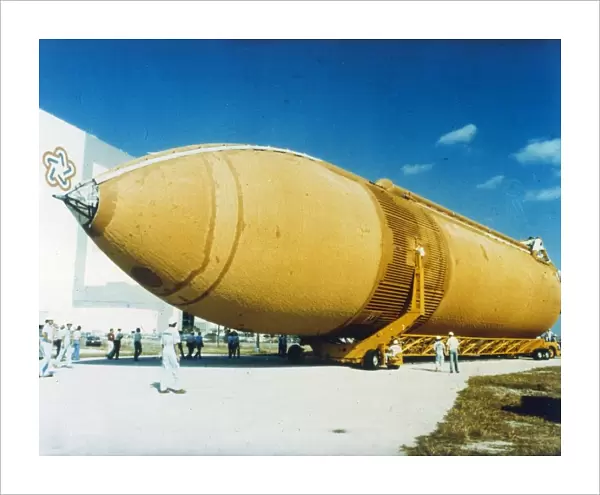 Huge external fuel tank, second Space Shuttle flight, Kennedy Space Center, USA, 1981