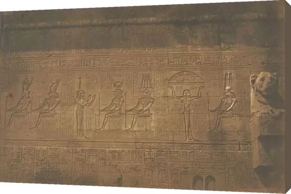 Sculptures sur la facade posterieure du grande Temple de Dendé