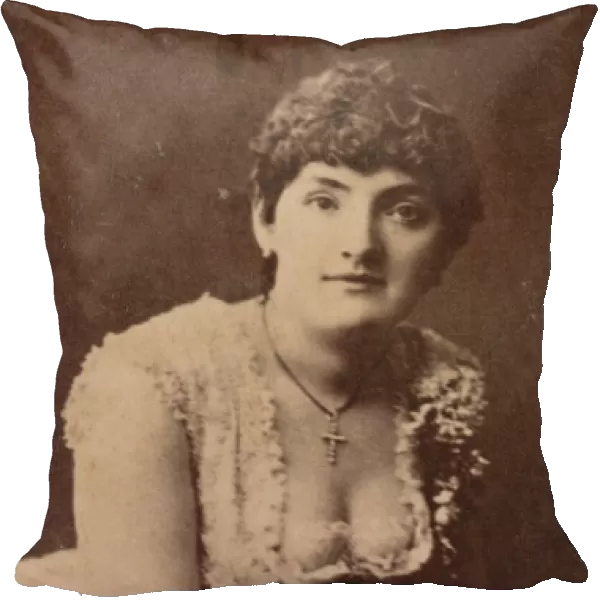 Card Number 98, Miss Woodsworth, from the Actors and Actresses series (N145-2) issued by