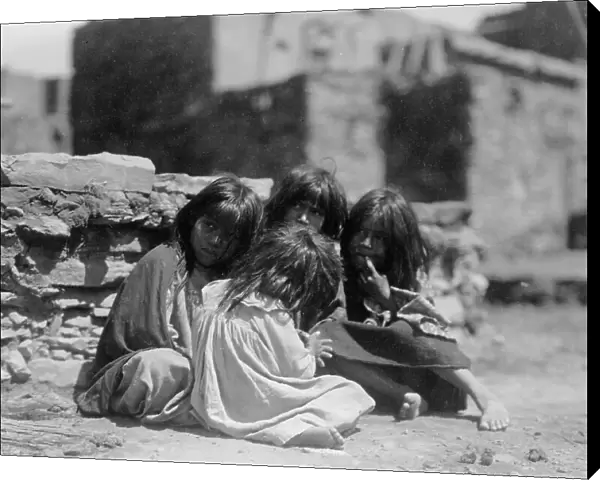 Hopi children, c1905. Creator: Edward Sheriff Curtis