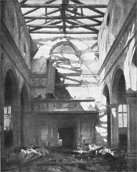 Les destructions de monuments a Venise; Interieur de l'eglise Santa-Maria Formosa, 1916. Creator: Unknown
