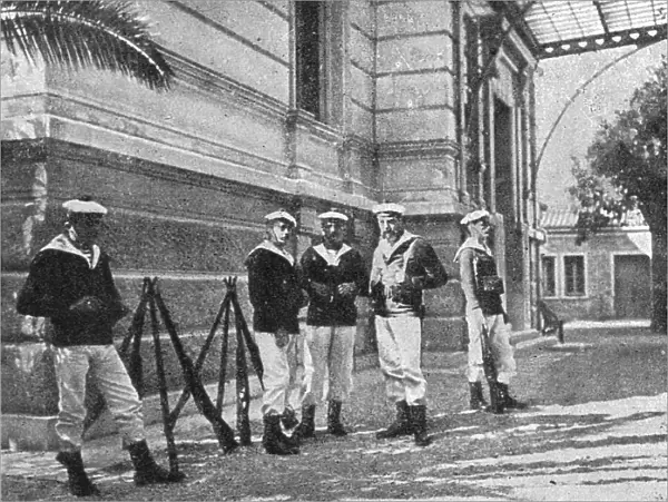 Les evenements de Grece; Les marins francais gardant le Legation de France a Athenes, 1916. Creator: Unknown