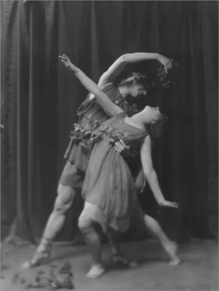 Gaderhoff, Lovena, Miss, and another dancer, 1916. Creator: Arnold Genthe