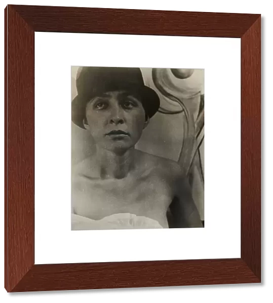 Portrait of Georgia O'Keeffe (1887-1986), 1918. Creator: Stieglitz, Alfred (1864-1946)