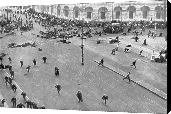 Les Emeutes de juillet 1917 a Petrograd; Un episode de la Guerre de Rues, le 17 juillet, 1917. Creator: Viktor Bulla