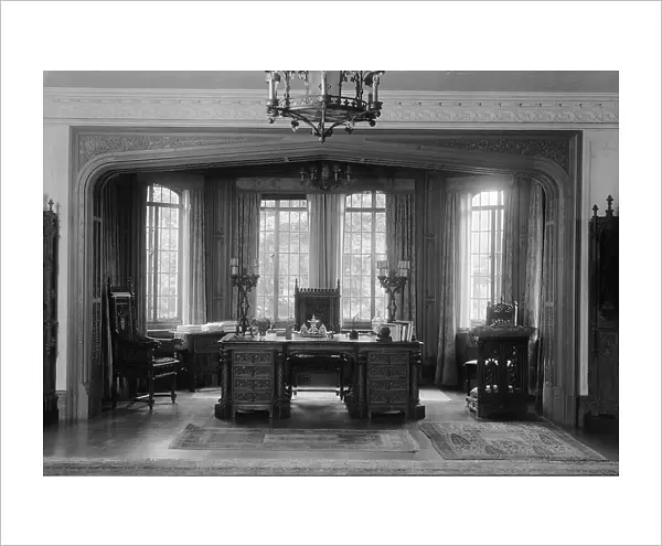 House of Mrs. Robert L. Dodge, 1933 Oct. 17. Creator: Arnold Genthe