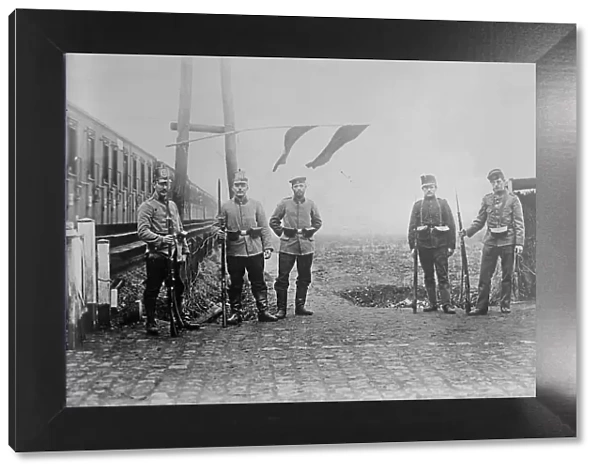 Dutch soldiers on Belgian Frontier, between 1914 and c1915. Creator: Bain News Service