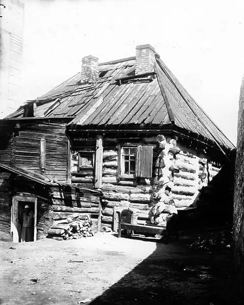 An ancient house in Krasnoyarsk, 1900. Creator: Unknown