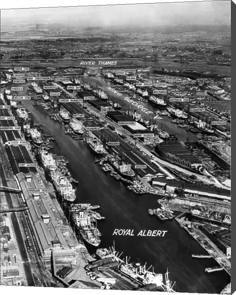 Annotated view of London docks in 1947