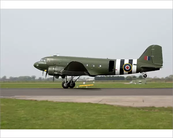 Dakota ZA947 returns to the runway at RAF Coningsby following her display as part of the BBMF