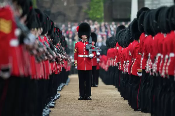 Soldiers Complete Final Rehearsal Ahead of the Queens Birthday Parade