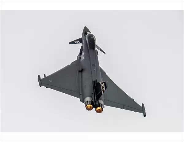 Typhoon from 29 (R) Squadron based at RAF Coningsby performs at RIAT 2014