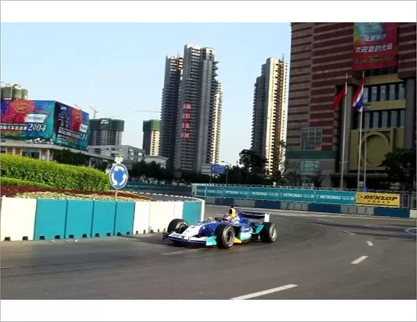 DTM. Felipe Massa (BRA) demonstrates the Sauber Petronas C22 around the