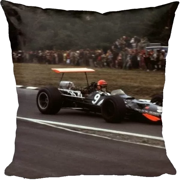 Bobby Unser, BRM P138, Retired USA Grand Prix, Watkins Glen, 4-6 Oct 68 World LAT Photographic Tel: +44(0) 181 251 3000 Fax: +44(0) 181 251 3001 Ref: 68 USA 62