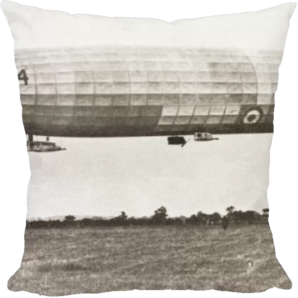 The R34 British Rigid Airship In 1919, First Aircraft To Make An East-To-West Crossing Of The Atlantic Ocean. From The Story Of Seventy Momentous Years, Published By Odhams Press 1937