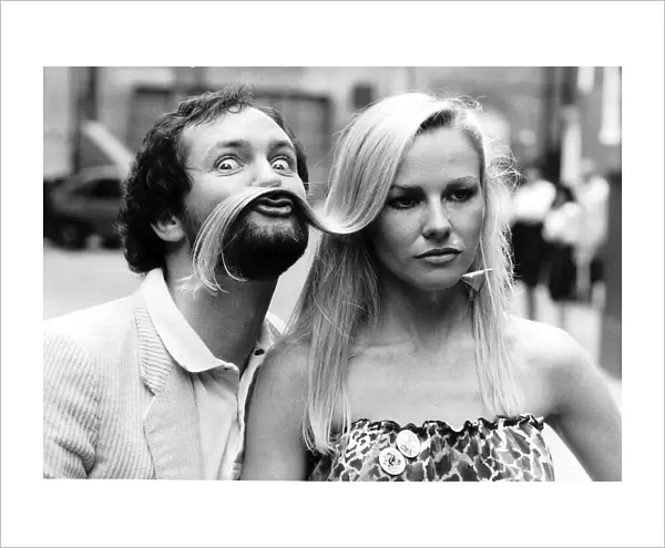 Pamela Stephenson and Kenny Everett are to star together in a new BBC show