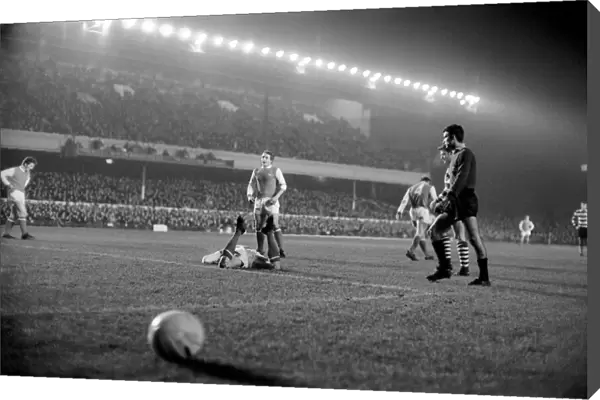 Sport: Football: Arsenal v. Sporting Lisbon Inter City Fairs Cup. Action from the match