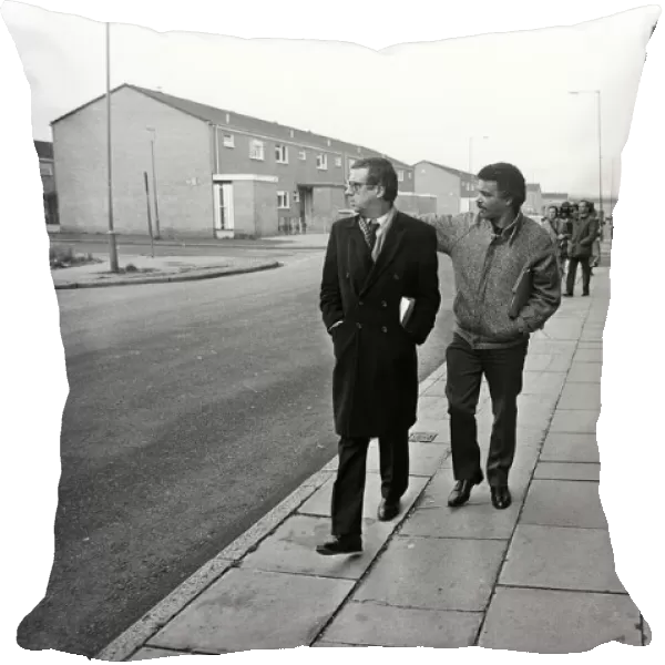 Lord Gifford visits Granby Street, Toxteth. 29th November 1988