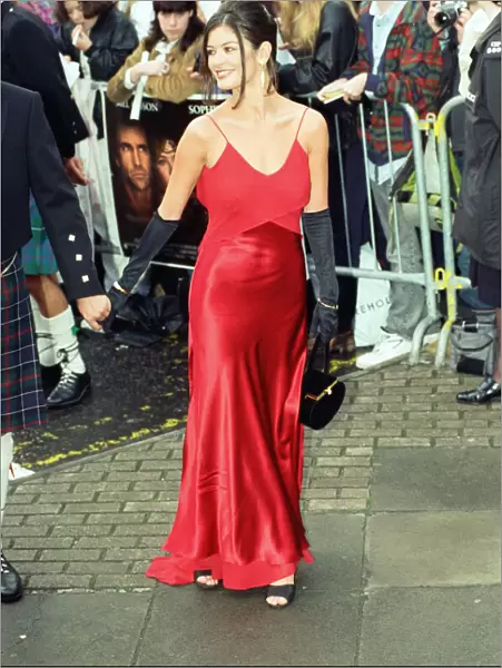 Catherine Zeta Jones attends the premiere of Braveheart in Stirling, Scotland