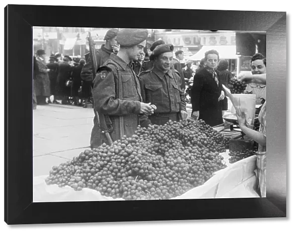 British Troops buying Grapes in Brussels. Their regiment is unknown
