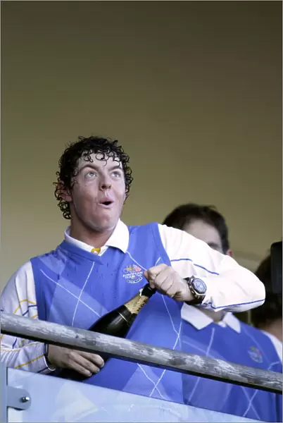 Rory Mcilroy Can T Open The Champagne