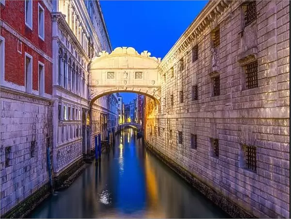 Bridge of Sighs in Venice, Italy at blue hour