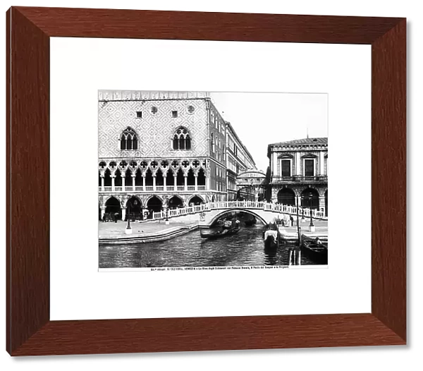 View of the Riva degli Schiavoni in Venice with the Ponte della Paglia, the Ponte dei Sospiri (Bridge of Sighs) and part of the faade of the Doge's Palace