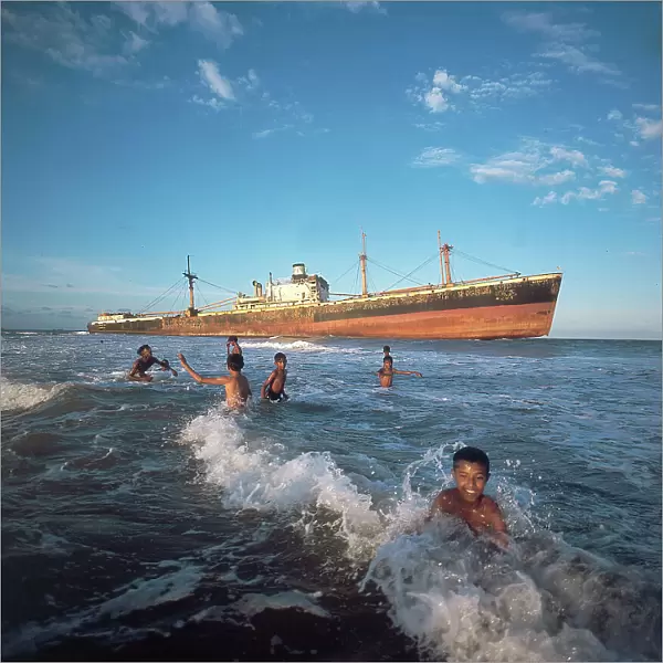 Ship stuck in shallow water, of the coast of the Indian Ocean near Madras (present day Chennai), state of Tamil Nadu