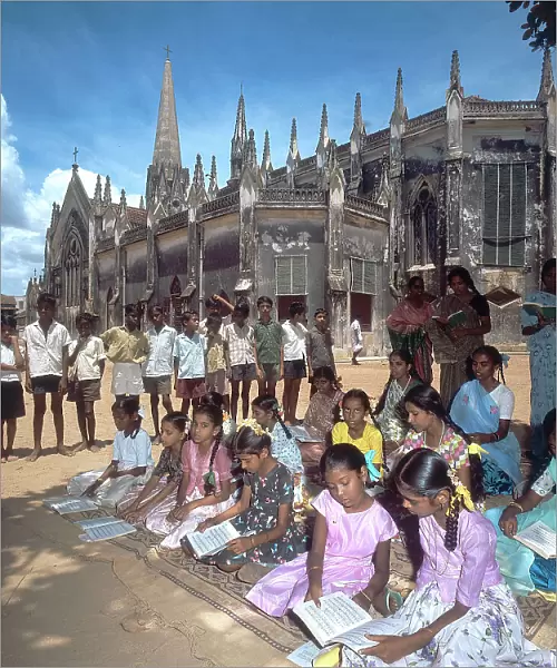 Chorus of girls in front of the Cathedral of St. Thomas, Chennai (Madras), state of Tamil Nadu
