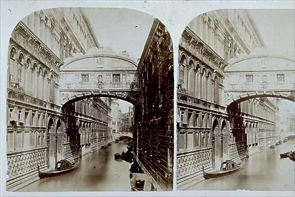 The Bridge of Sighs on Rio di Palazzo, in Venice. The bridge joins the Doges Palace with the Palazzo delle Prigioni