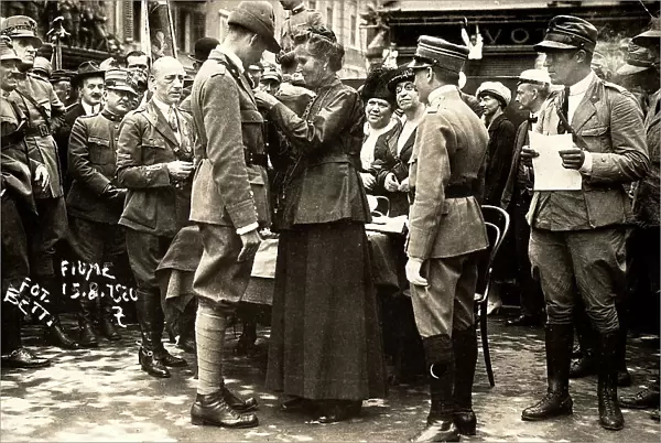 Ceremony for the bestowing of solemn honours, after the occupation of Fiume by part of the Italian legionary forces, headed by Gabriele D'Annuzio. In the photograph, the poet can be recognized