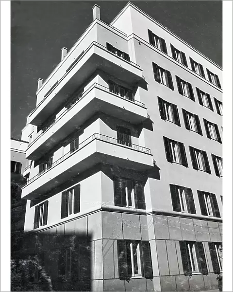Apartment A in Asmara Street no. 35 in Rome