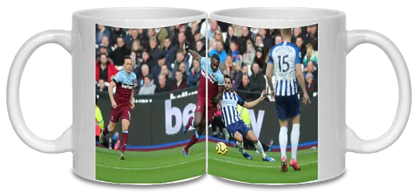 Intense Battle: West Ham United vs. Brighton & Hove Albion in the Premier League (February 1, 2020)