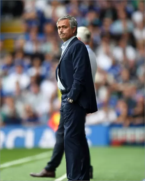 Jose Mourinho at the Helm: Chelsea vs. Crystal Palace, Barclays Premier League (August 2015)