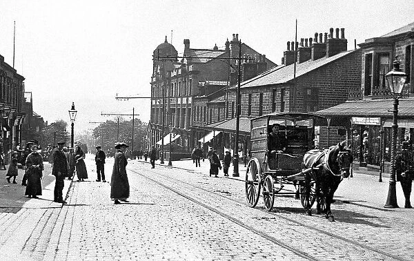 Albert Road, Colne, early 1900s