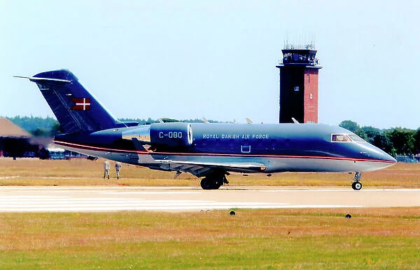 Bombardier Challenger 604 C-080