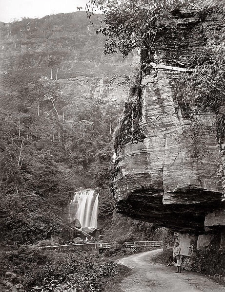 c. 1870s Ceylon Sri Lanka - road to the Ramboda waterfall