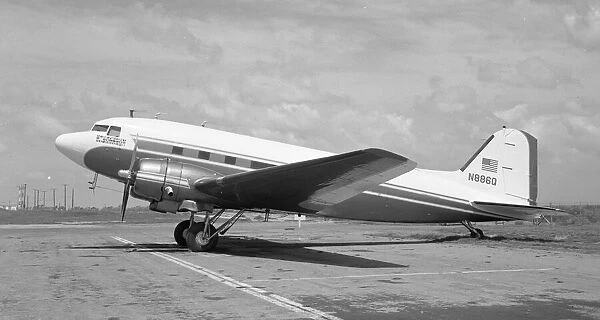 Douglas DC-3 N886Q