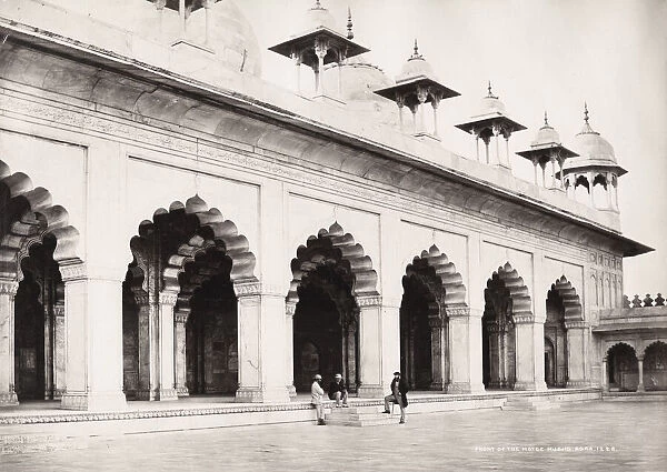 facade of the Moti Masjid, Agra, India