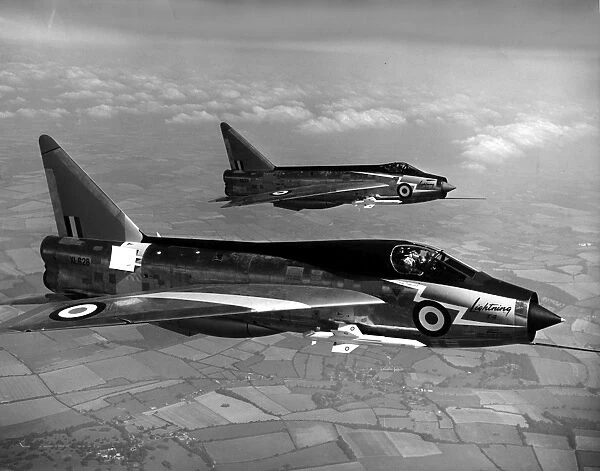 The first prototype English Electric Lightning T4 XL628