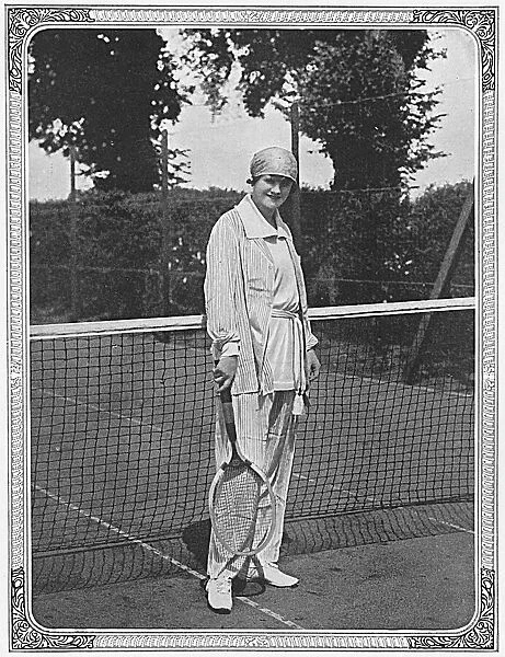 Gertie Millar in a trouser suit, 1916