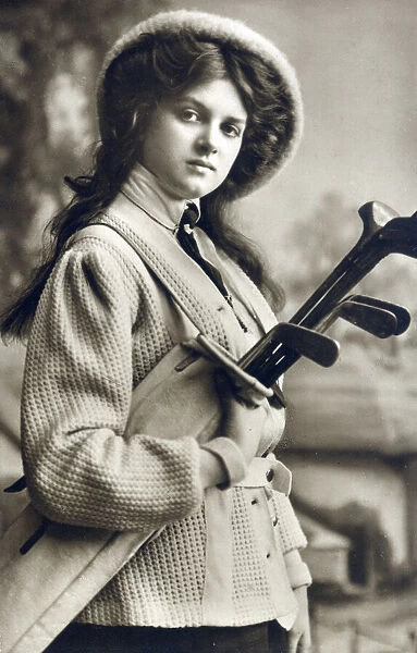 A Glamorous Young Lady Golfer. Date: circa 1909