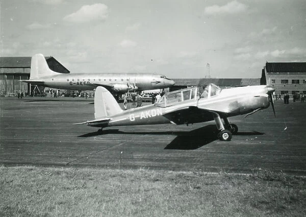 de Havilland Canada DHC1 Chipmunk Mk22, G-AKDN