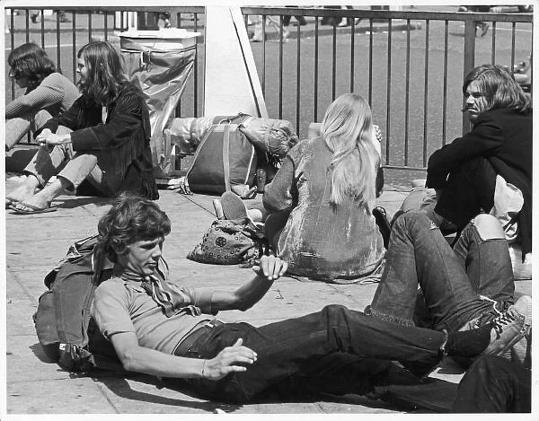 Hippies at Piccadilly