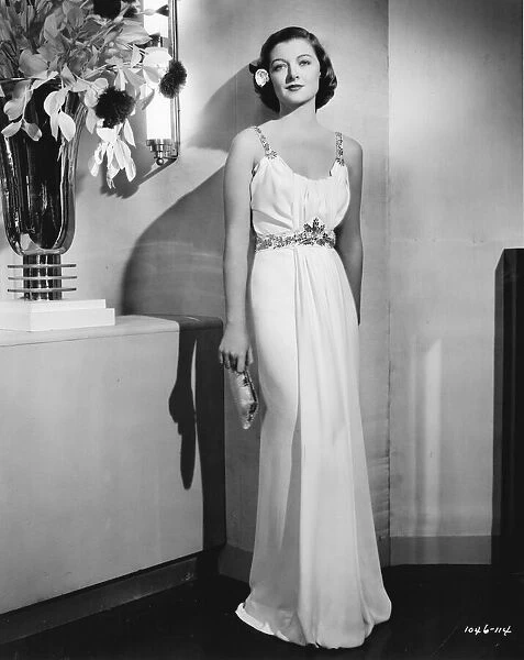 Myrna Loy in a Dolly Tree gown from Too Hot to Handle