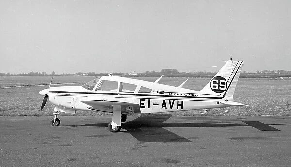 Piper PA-28R Cherokee Arrow EI-AVH