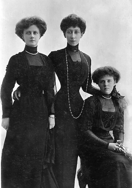 Princess Louise, Duchess of Fife and her daughters