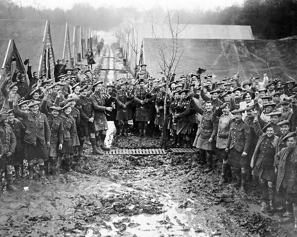 Scottish troops on New Years Day, WW1